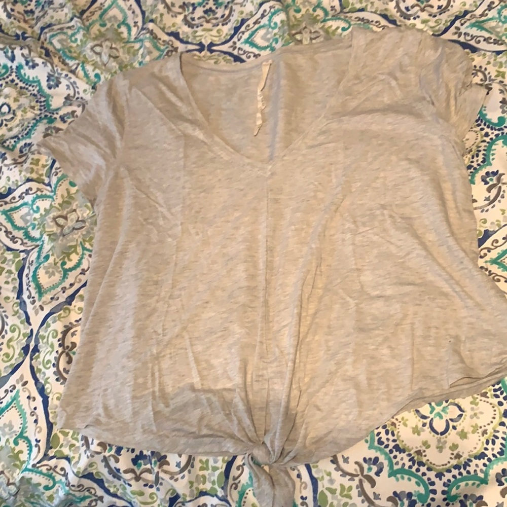 Lululemon crop top tee
